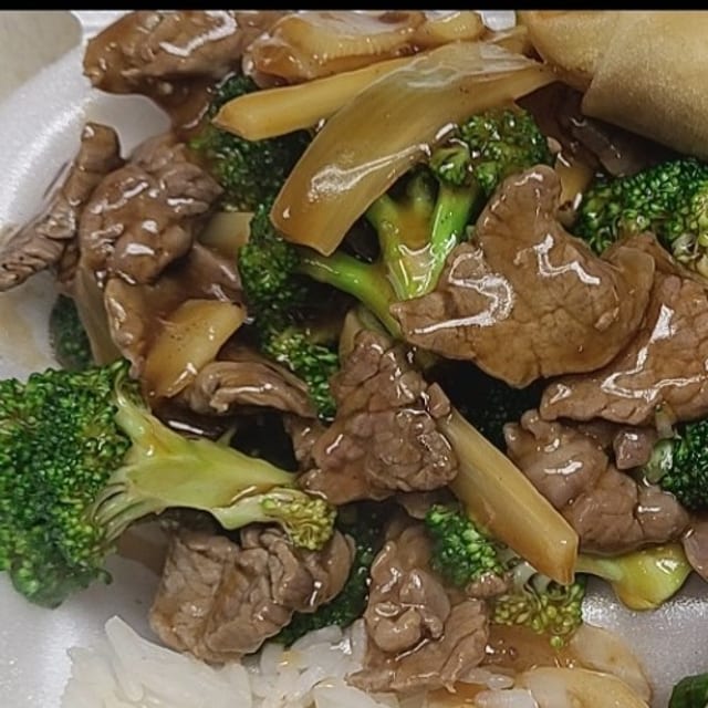 Beef with Broccoli (Quart size serve with rice only).